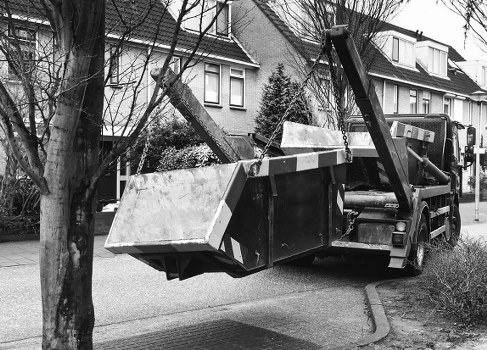Environmentally responsible skip disposal